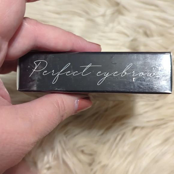 iMethod Beauty eyebrow stamp stencil kit color 05 - Picture 5 of 6